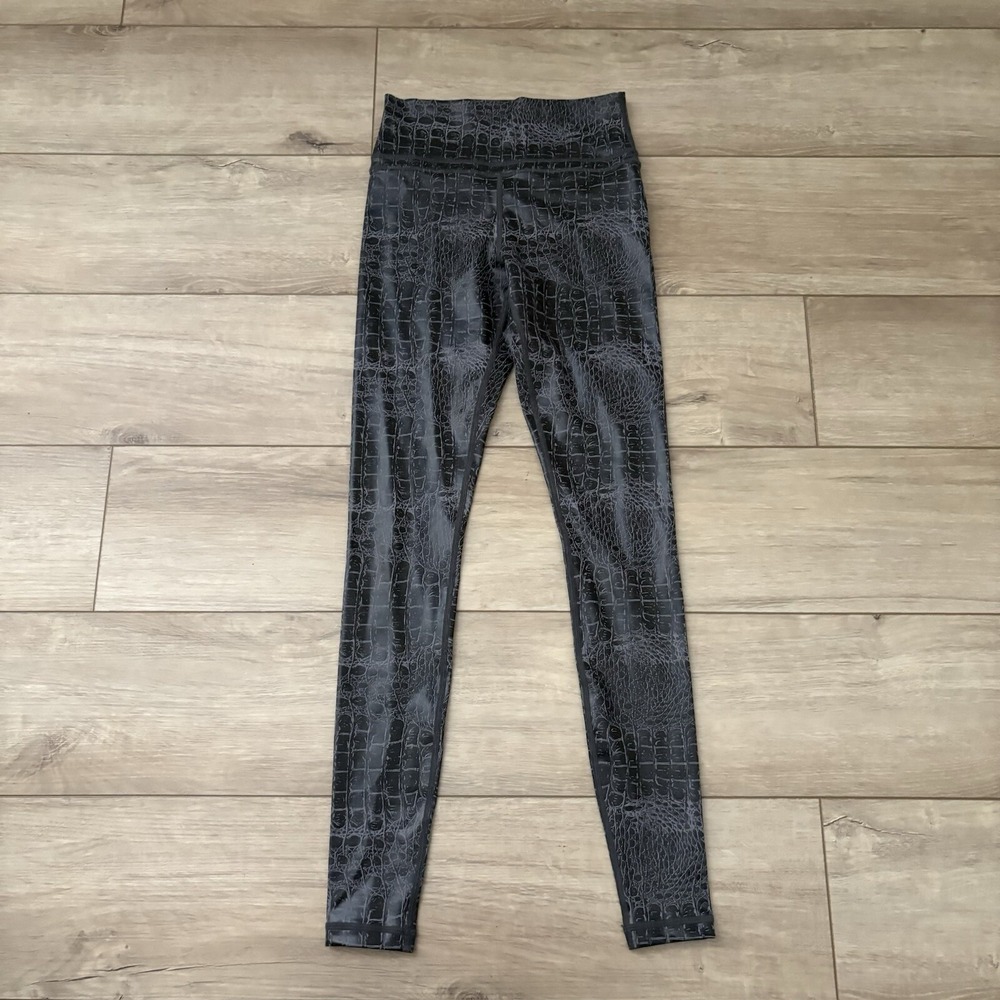 Zyia Active Leggings sz 2 High Rise‎ Black Snakeskin Print